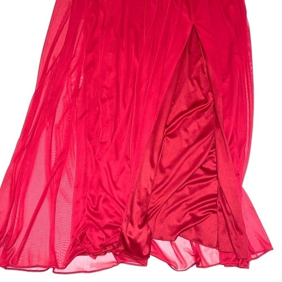 David's Bridal Red Bridesmaid Dress Size 10 - Picture 16 of 16